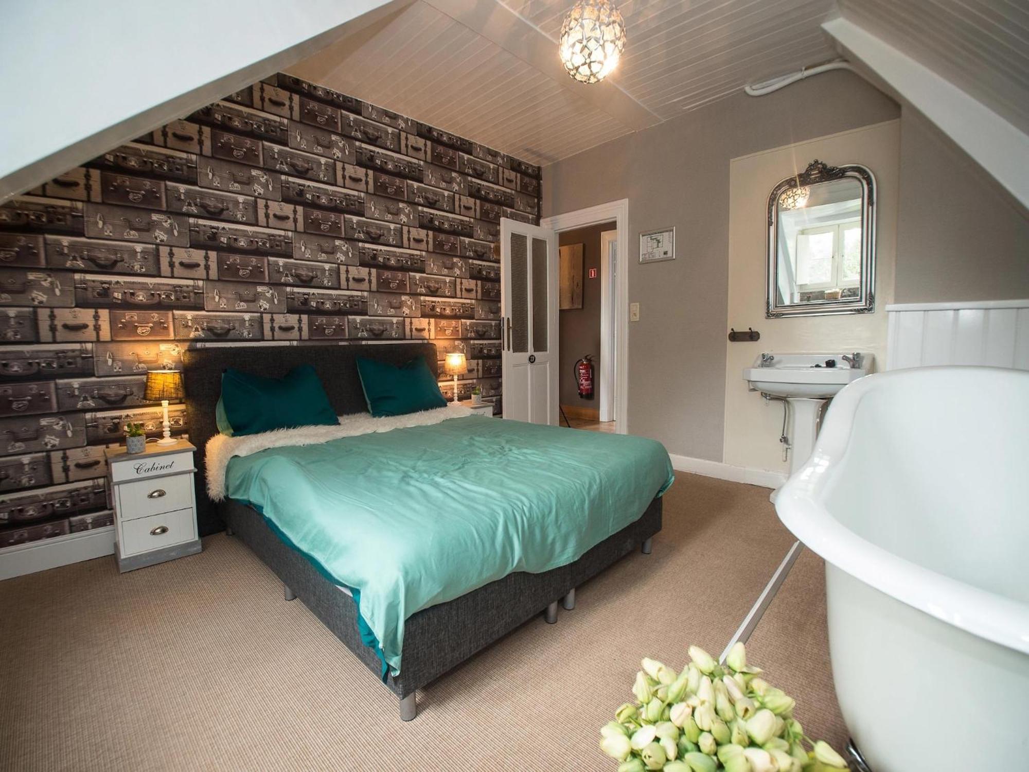 Luxurious Castle With Hot Tub In The Belgian Villa Jamoigne Eksteriør bilde