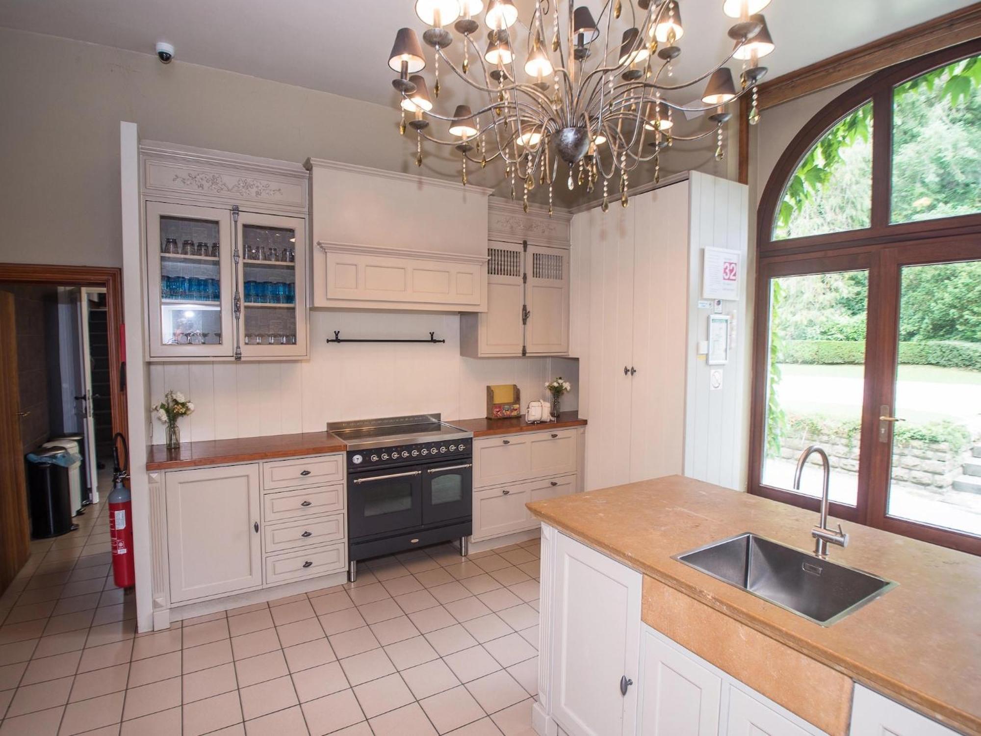 Luxurious Castle With Hot Tub In The Belgian Villa Jamoigne Eksteriør bilde